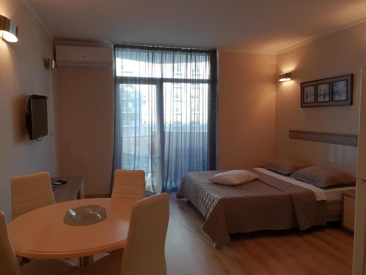 Batumi Apartments Guli エクステリア 写真