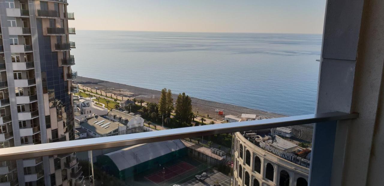 Batumi Apartments Guli エクステリア 写真